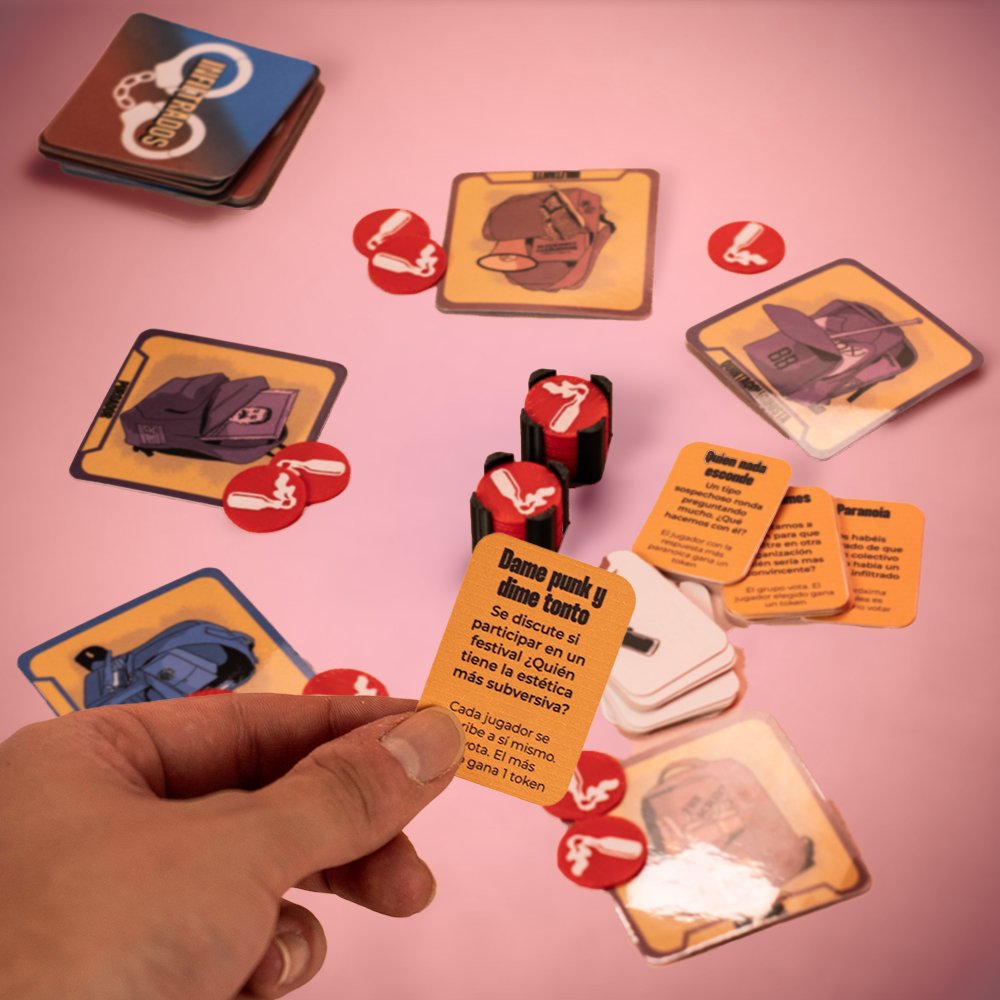 INFILTRADOS - Juego de mesa